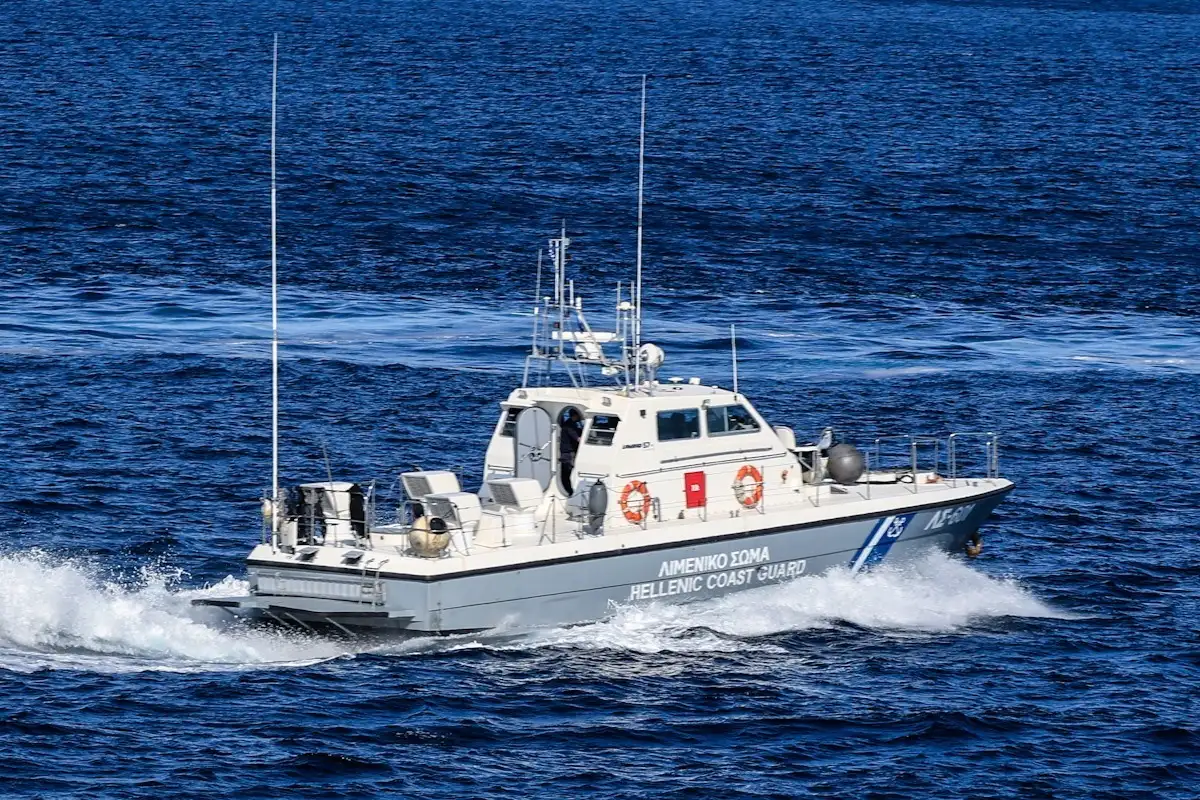 Εντοπίστηκε σκάφος με 31 παράνομους μετανάστες νότια της Γαύδου