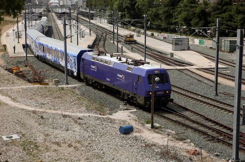 Ακινητοποιήθηκε συρμός της Hellenic Train στον σταθμό Σφενδάλης λόγω βλάβης: Ταλαιπωρία για τους 230 επιβάτες