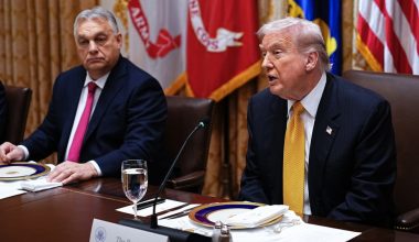 Οι ΗΠΑ εξαίρεσαν την Ουγγαρία από τις κυρώσεις για το ρωσικό πετρέλαιο για ένα χρόνο – Ν.Τραμπ: «Είναι μεγάλη χώρα»