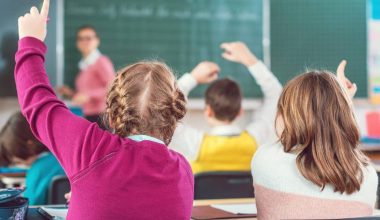 Η UNESCO καθιέρωσε την Παγκόσμια Ημέρα Ελληνικής Γλώσσας – Πώς στηρίζεται η ελληνόγλωσση εκπαίδευση στο εξωτερικό