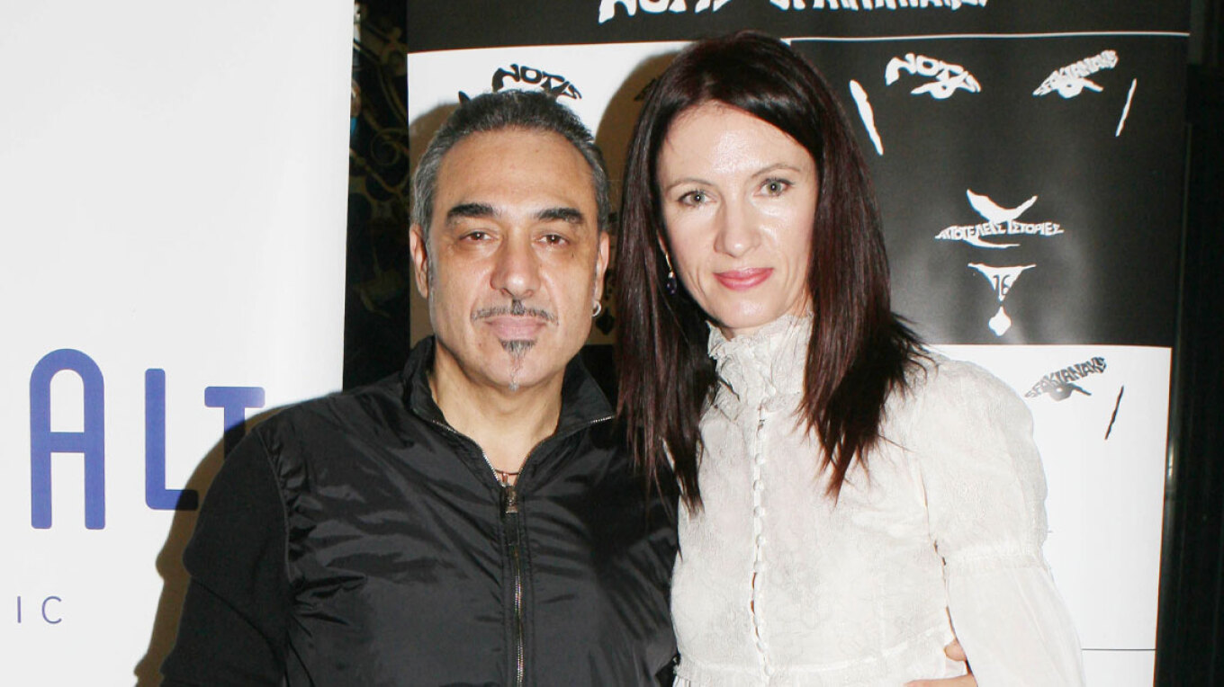 «Βαρύ» το κλίμα στην εξόδιο ακολουθία της Κίλι Σφακιανάκη – Απουσίαζε από το «τελευταίο αντίο» ο Νότης