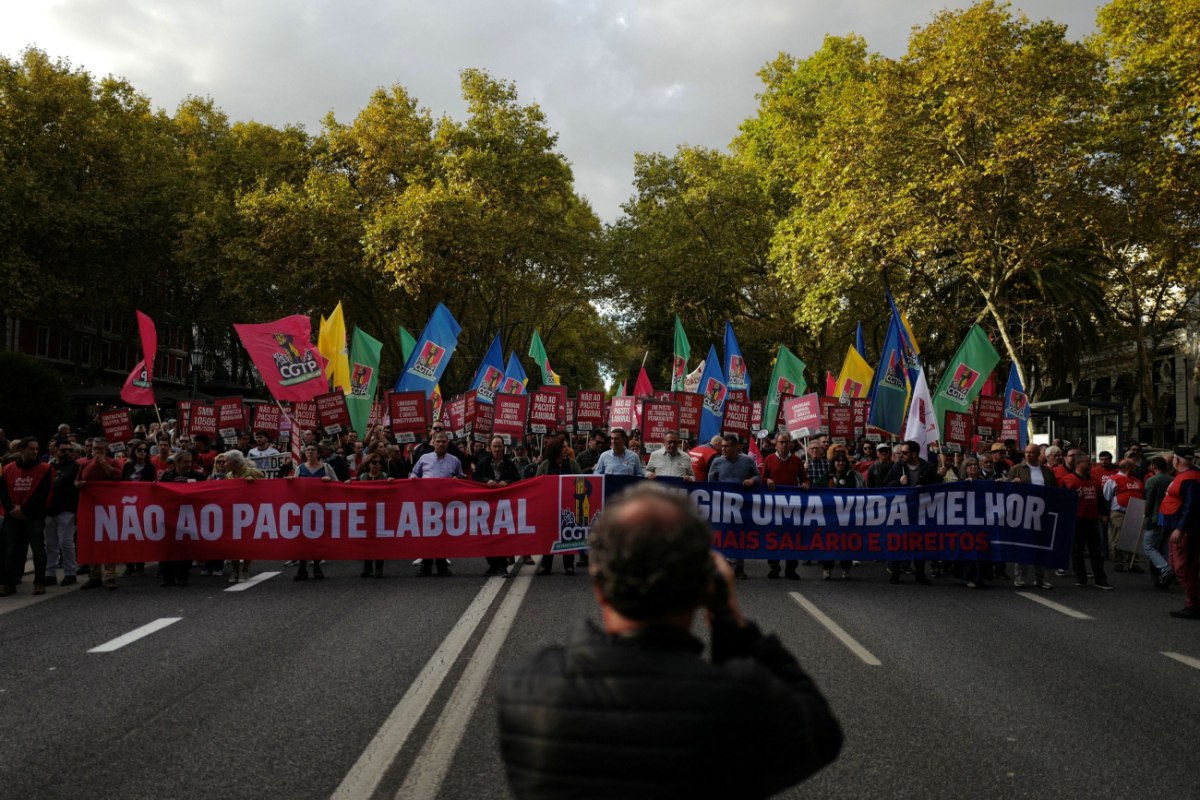 Η Πορτογαλία φέρνει νομοσχέδιο «λαιμητόμο» για τα εργασιακά