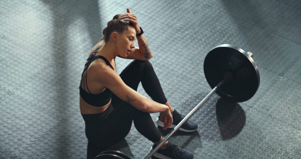 Τα επτά σημάδια που φανερώνουν ότι γυμνάζεστε περισσότερο από όσο αντέχει το σώμα σας