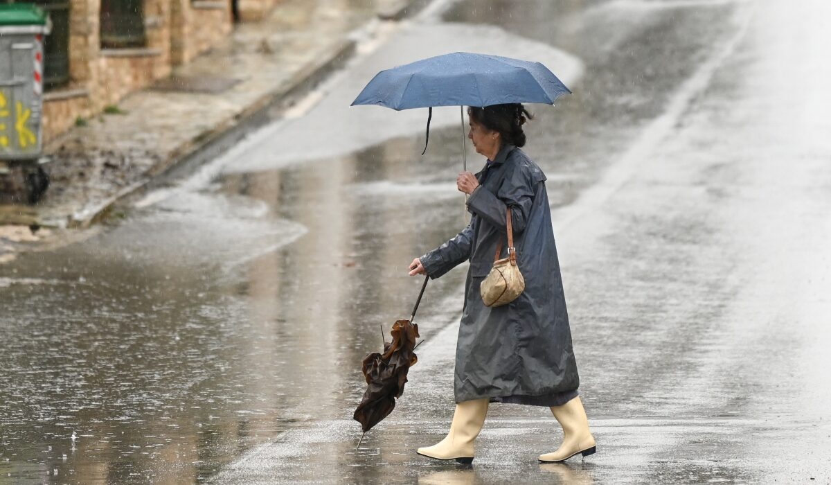 Γ.Τσατραφύλλιας για κακοκαιρία: «Έρχονται έντονες καταιγίδες για 40 ώρες»