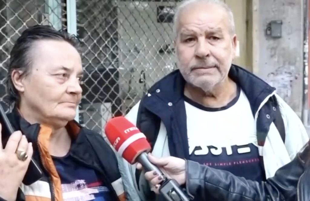 Κυψέλη: Βρήκε σπίτι μετά από τρία χρόνια το ζευγάρι αστέγων που έμενε στο αυτοκίνητό του