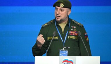 Απτί Αλαουντίνοφ: «Η πτώση του Ποκρόβσκ είναι μια νίκη Χριστιανών και Μουσουλμάνων κατά του ναζιστικού Κιέβου»