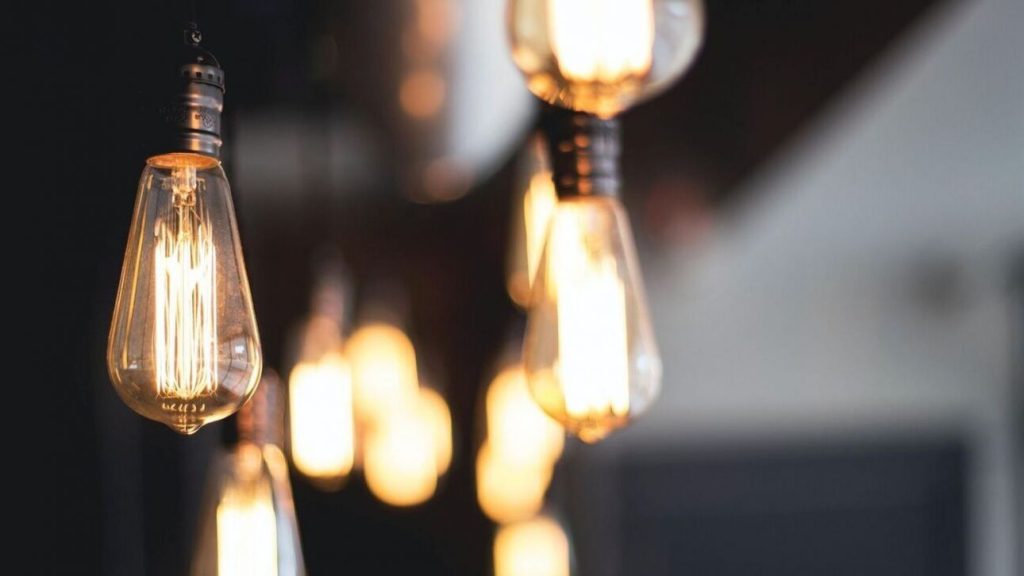 «Μπλακ άουτ» στο Νομό Καστοριάς: Χωρίς ρεύμα δεκάδες χωριά