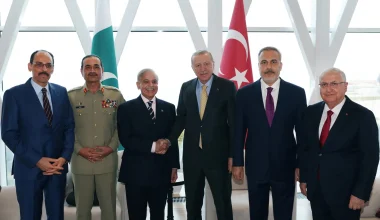 Ο Ρ.Τ. Ερντογάν θέλει να τα «βρουν» Πακιστάν και Αφγανιστάν – Διαβουλεύσεις και με τις δύο χώρες