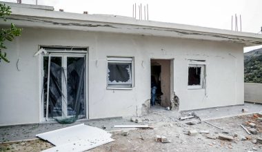 Βορίζια: Ακόμη και ανοιχτούς τάφους ψάχνουν για τα όπλα οι αρχές