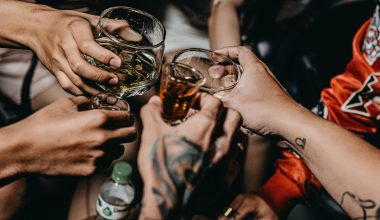 Βαρέλι δίχως πάτο η μέθη ανηλίκων: Συνελήφθη επ’αυτοφόρω άνδρας που έδινε αλκοόλ σε παιδιά 16 και 17 ετών