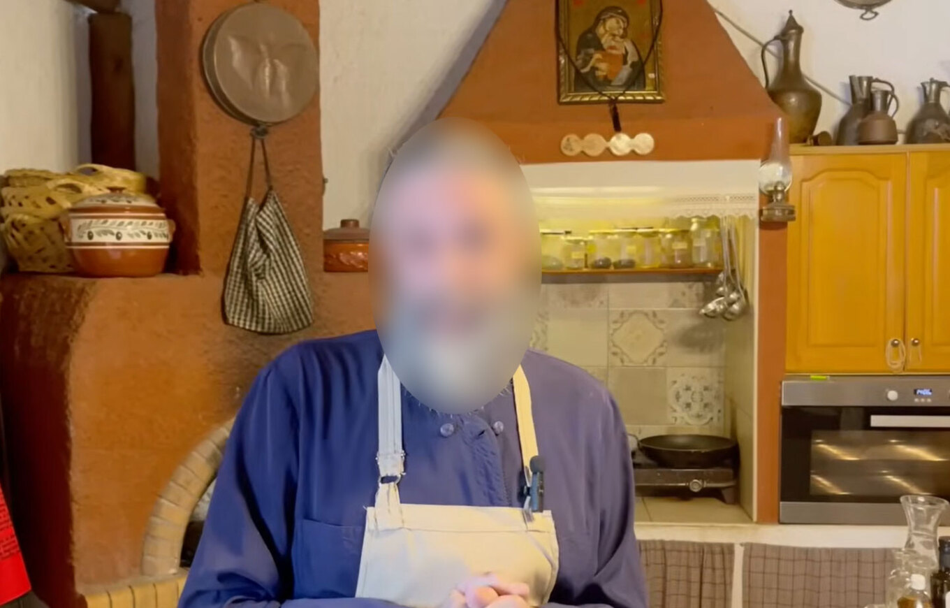 YouTuber, πρώην μοντέλο και καθηρημένος ο ρασοφόρος που πήγαινε 2 κιλά κοκαΐνης στον Αλβανό (φωτο & βίντεο)