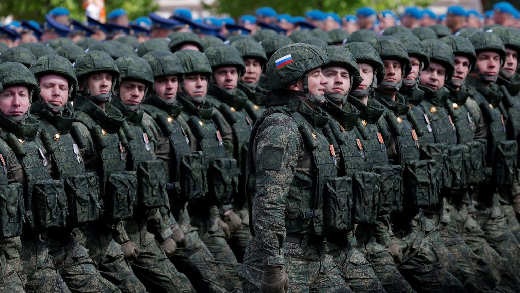 Ρωσικές δυνάμεις κινούνται προς την Ντομπροπίλια βόρεια του Ποκρόφσκ