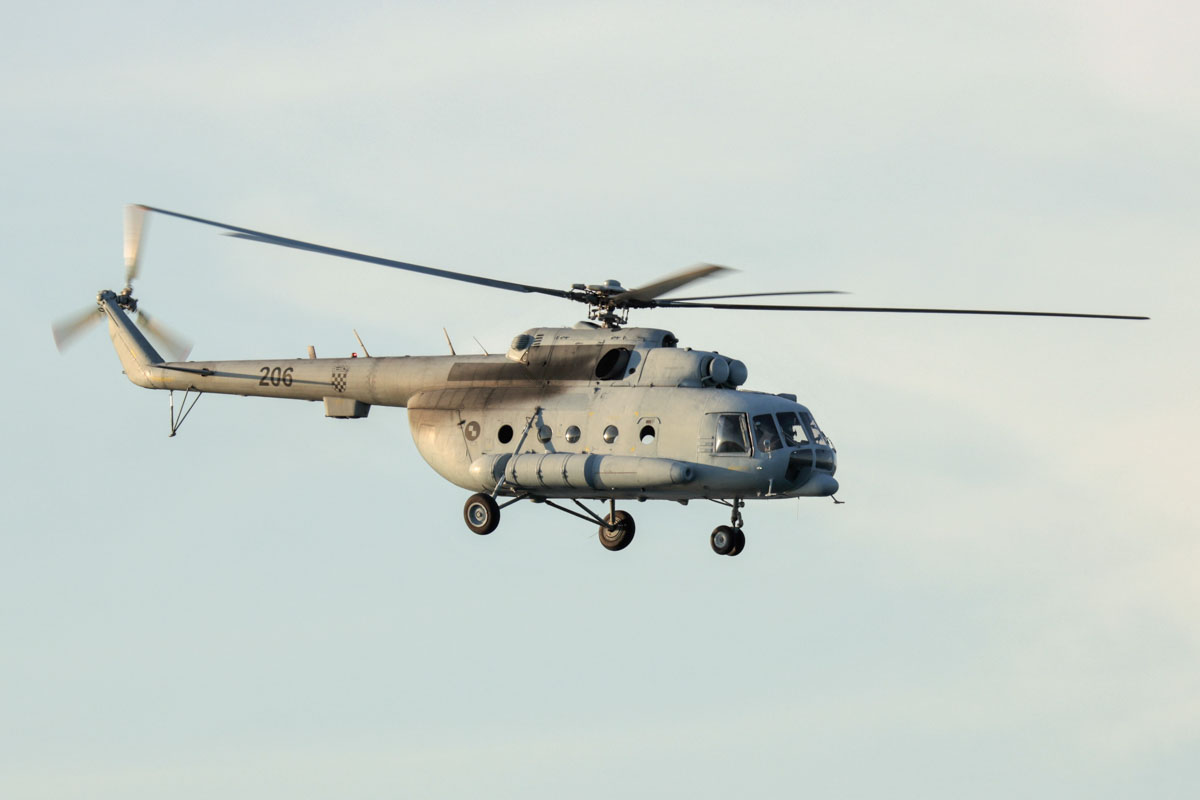 Βίντεο: Η στιγμή που ουκρανικό ελικόπτερο Mi-8 καταρρίπτει ρωσικό drone καμικάζι