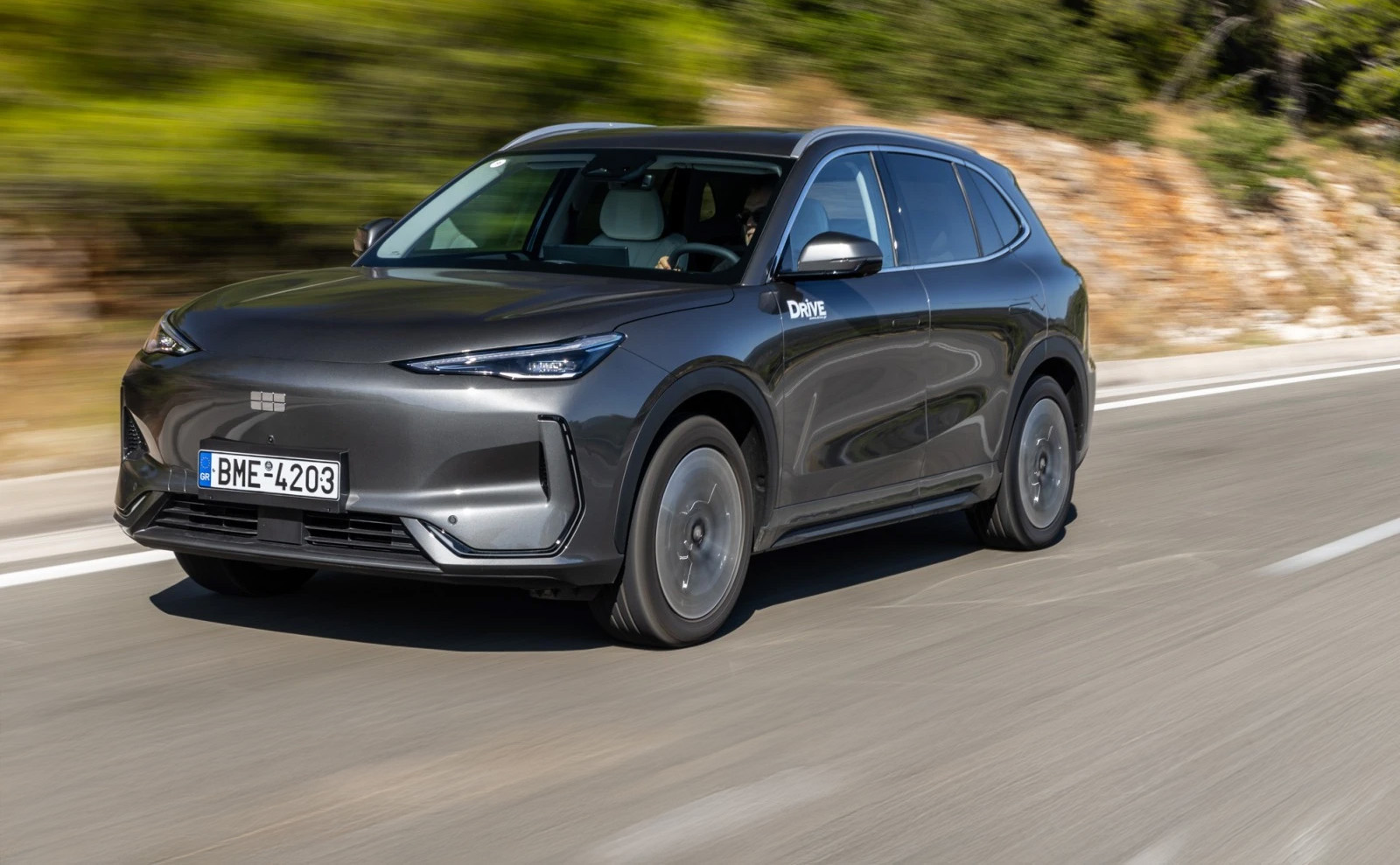 Geely: Αυτό είναι το digital showroom για το Geely EX5