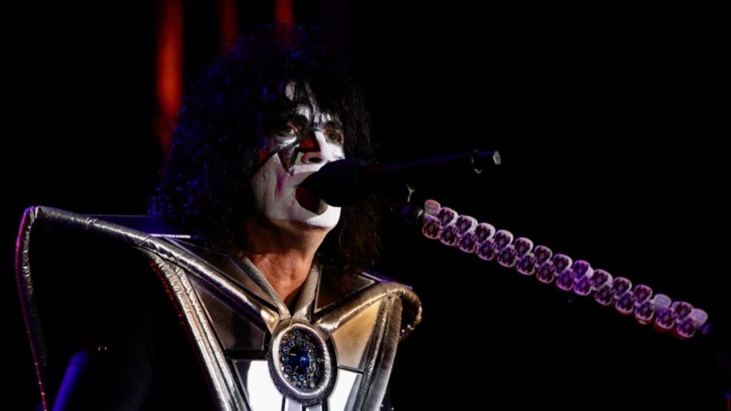 Έις Φρέιλι: Στο «φως» τα αίτια θανάτου του κιθαρίστα των KISS – Τι έδειξε η ιατροδικαστική εξέταση
