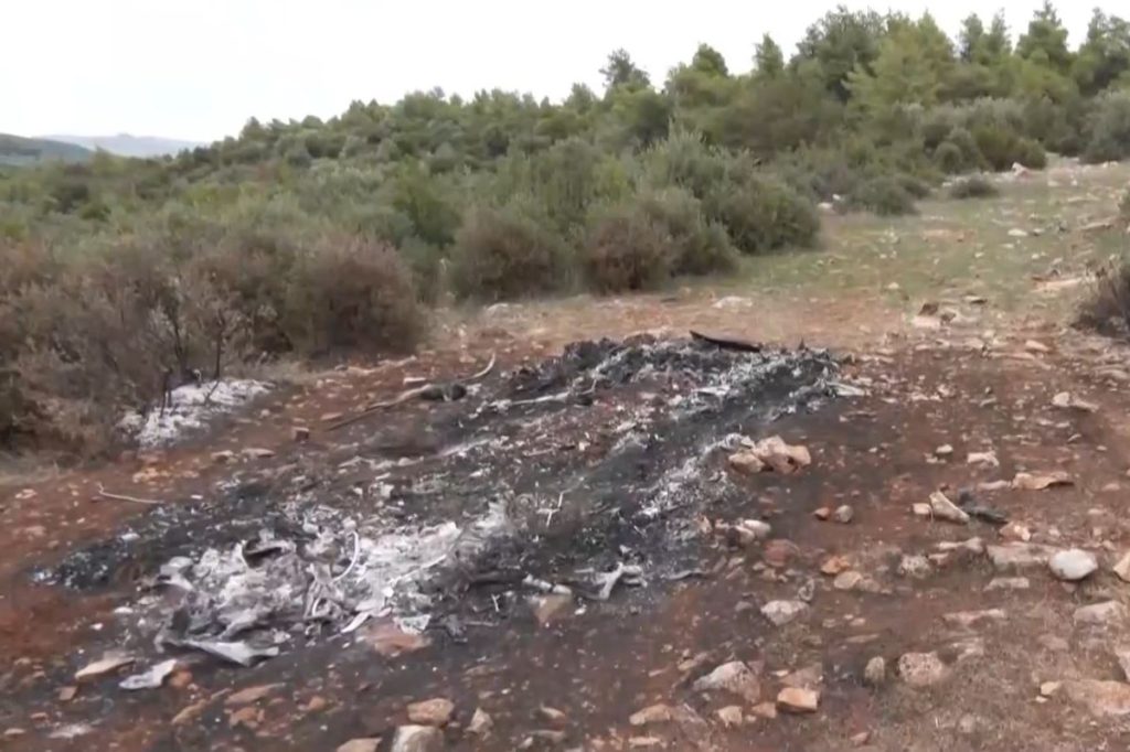 Ήταν δεμένος πισθάγκωνα αυτός που έκαψαν ανάμεσα σε Σκούρτα και Κλειδί στην Βοιωτία την Παρασκευή