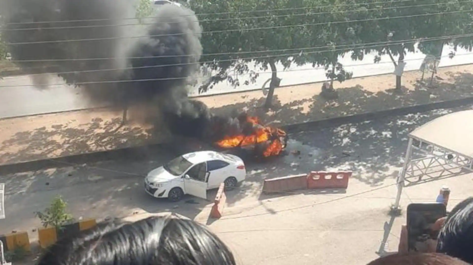 Πακιστάν: 12 νεκροί & 20 τραυματίες από βομβιστική επίθεση αυτοκτονίας έξω από δικαστήριο στο Ισλαμαμπάντ (βίντεο)