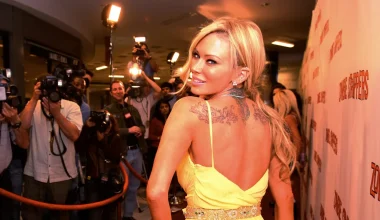 Το απόλυτο είδωλο των ερωτικών ταινιών η Τζένα Τζέιμσον βαπτίστηκε και στράφηκε στον Χριστό: «Βρήκα την γαλήνη»