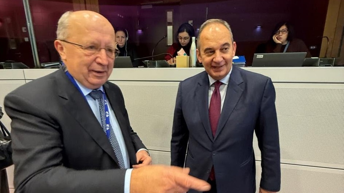 Η Ελλάδα ξεκαθαρίζει: Η Τουρκία εκτός SAFE λόγω casus belli και παράνομης κατοχής