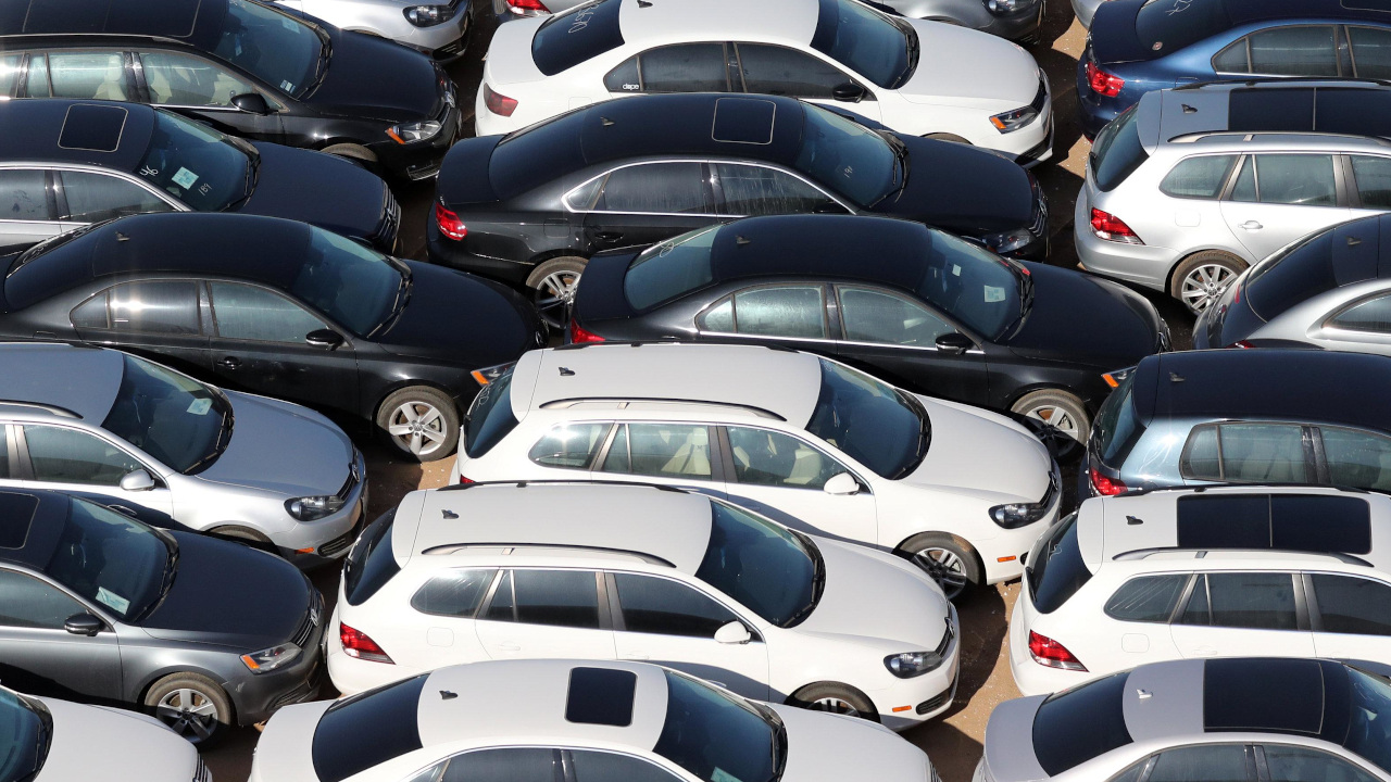 «Λαβράκι» της ΑΑΔΕ: Αποκαλύφθηκε απάτη ΦΠΑ με πολυτελή μεταχειρισμένα οχήματα μέσω βουλγαρικής εταιρείας