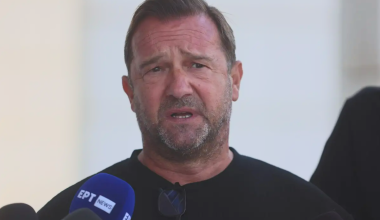 Ν.Πλακιάς στον Άρειο Πάγο: «Ζητάμε κακούργημα για τον Κ.Καραμανλή – Προβληματικό το άρθρο 86»