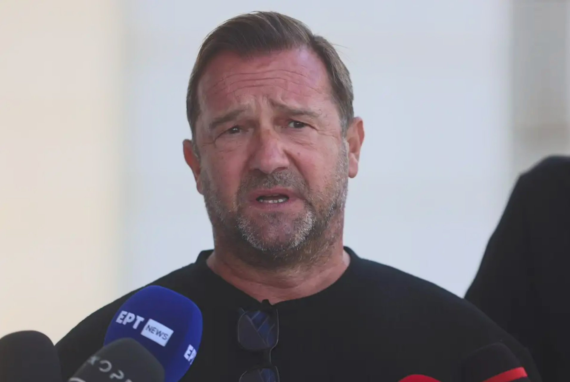 Ν.Πλακιάς στον Άρειο Πάγο: «Ζητάμε κακούργημα για τον Κ.Καραμανλή – Προβληματικό το άρθρο 86»