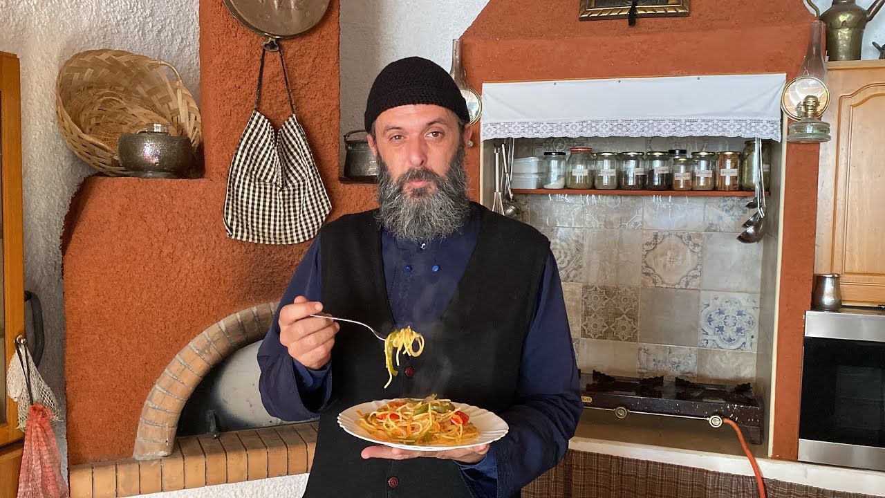 Προφυλακιστέος ο 49χρονος ρασοφόρος: Οι λέξεις «κωδικοί» για τα ναρκωτικά & οι επαφές με τους άλλους εμπλεκόμενους