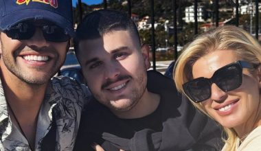 Στο Πολεμικό Ναυτικό ο γιος του Γ.Τσαλίκη: «Και σε αυτό σου το βήμα δίπλα σου» (φωτο)