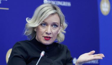 Μ.Ζαχάροβα: «Η Βρετανία προσπάθησε να σαμποτάρει τις συζητήσεις με τις ΗΠΑ για το ουκρανικό»