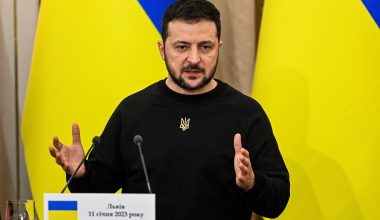 Όλοι οι «κολλητοί» του Ζελένσκι: Η Ουκρανία «βουλιάζει» στην διαφθορά – Που καταλήγουν τα χρήματα της ΕΕ