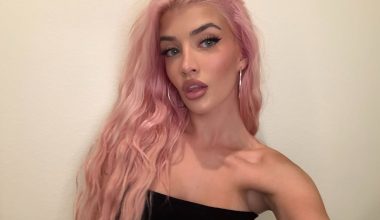 Σάμι Σιν: Το 21χρονο μοντέλο του OnlyFans θα αφαιρέσει όλα τα τατουάζ που έχει κάνει – «Ήμουν μια χαζή έφηβη»