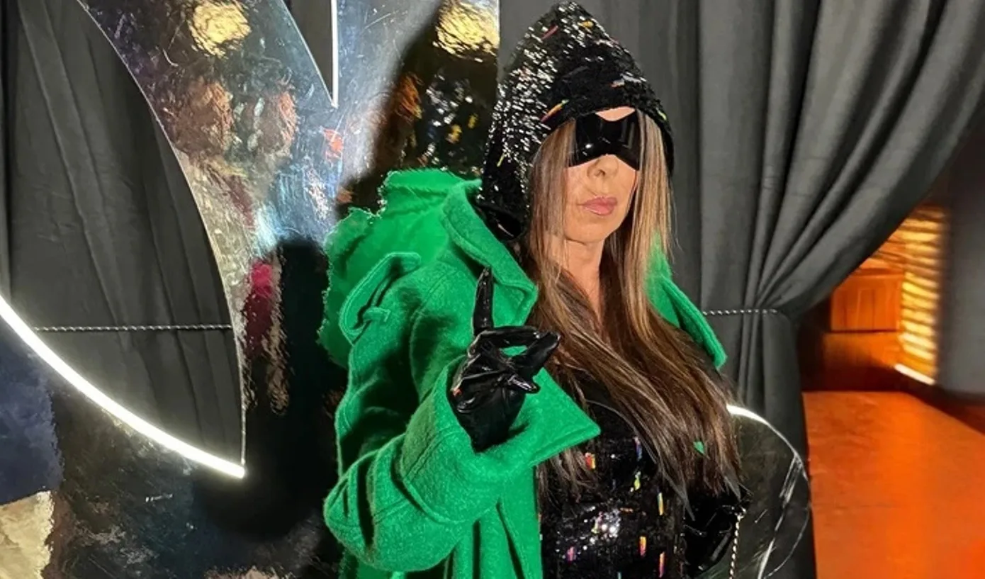 Το «τερμάτισε» η Άντζελα Δημητρίου σε επίδειξη μόδας – Εμφάνιση απ’αλλού φερμένη! (φωτο)