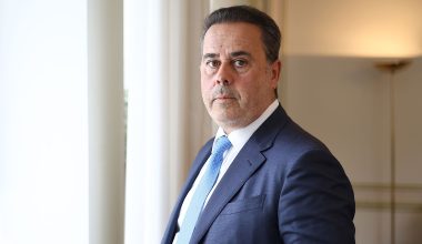 Σ.Παπασταύρου από Βρυξέλλες: «Απεξάρτηση της ΕΕ από το ρωσικό αέριο σημαίνουν οι συμφωνίες που υπογράψαμε με ΗΠΑ»