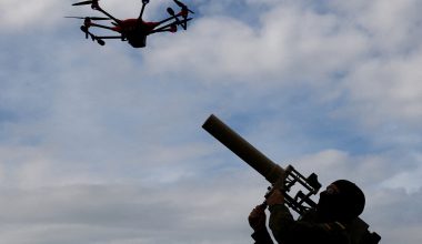 Γαλλία: Drones εθεάθησαν να πετούν πάνω από σταθμευμένα άρματα μάχης Leclerc