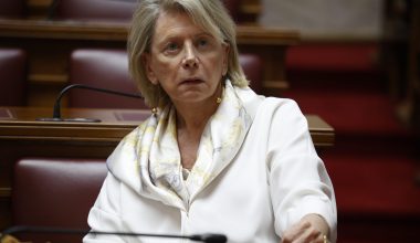 Η Ε.Ακρίτα στο πλευρό των εκδόσεων Gutenberg: «Ο εκδότης του βιβλίου έχει δίκιο»