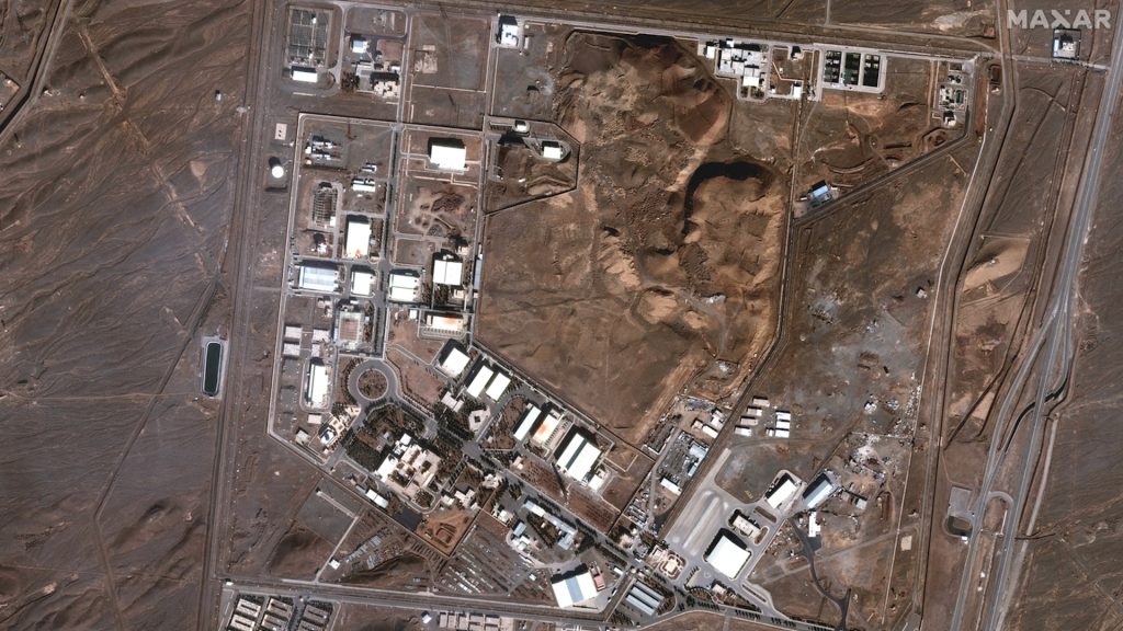 Το Ιράν δεν επιτρέπει την είσοδο διεθνών επιθεωρητών στις βομβαρδισμένες πυρηνικές εγκαταστάσεις του