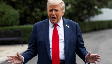 Ν.Τραμπ: «Έχω υποχρέωση να μηνύσω το BBC για τη μονταρισμένη ομιλία μου» (βίντεο)