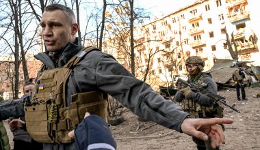 Πανικοβλημένος ο Δήμαρχος Κιέβου: «Δεν αστειεύονται οι Ρώσοι – Προελαύνουν και μας εξοντώνουν σαν σε video game»