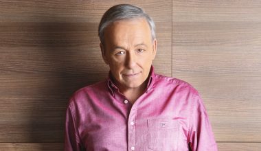 Α.Μικρούτσικος: «Εγώ αυτή τη στιγμή ζω στο σκοτάδι – Δεν έχουμε λεφτά να φάμε» (βίντεο)