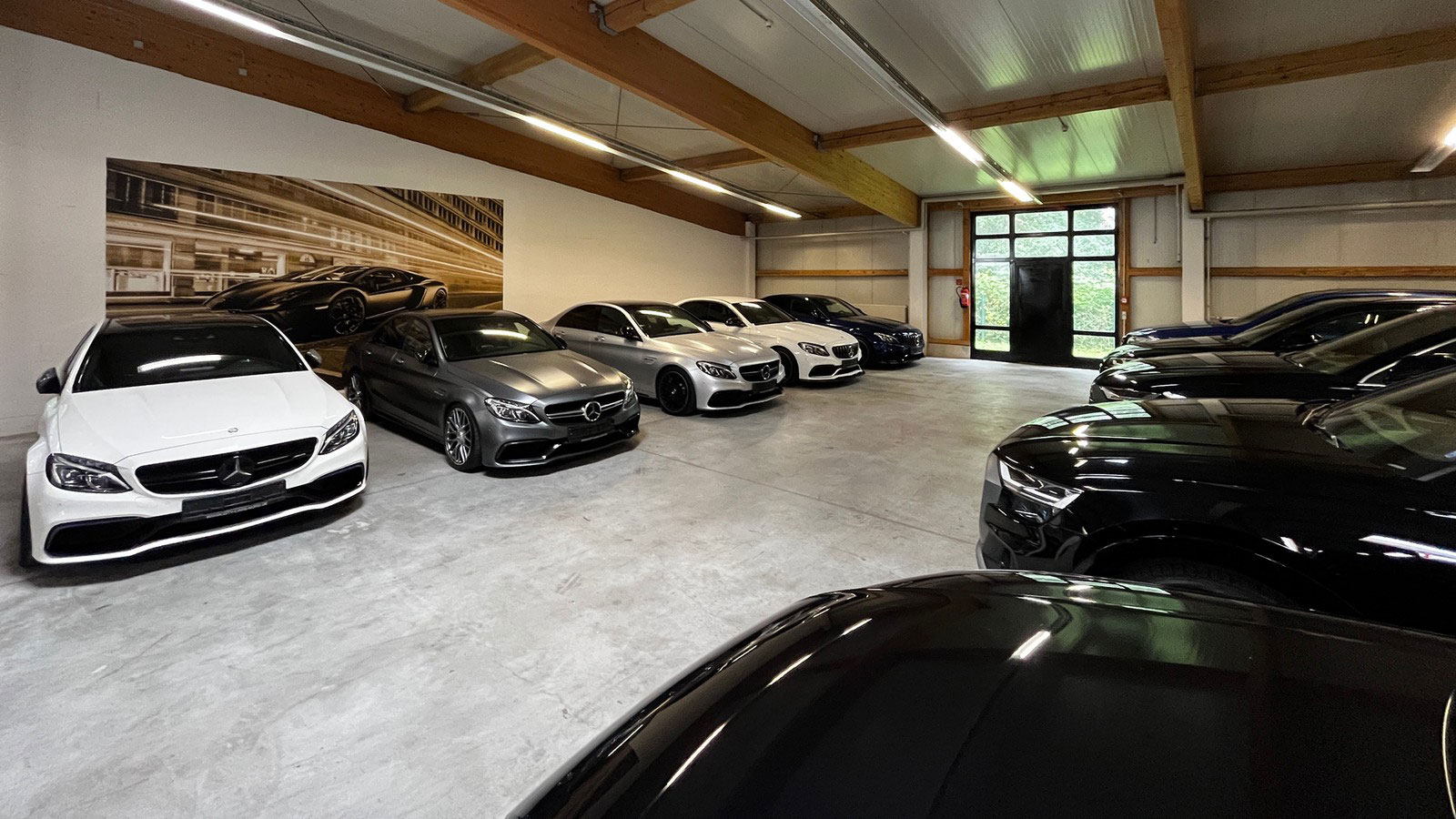 Έτσι οργανώθηκε η απάτη με τα πολυτελή μεταχειρισμένα αυτοκίνητα: Στο «μάτι» της Ευρωπαϊκής Εισαγγελίας η υπόθεση