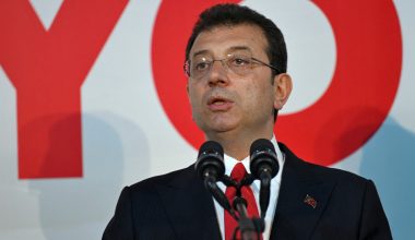 «Μύδροι» του Ε.Ιμάμογλου κατά του Τ.Ερντογάν: «Ντροπή σας – Μεταδώστε αν τολμάτε σε ζωντανή μετάδοση τη δίκη»