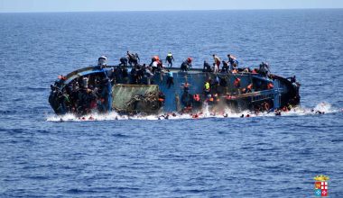 Ναυάγιο με 42 νεκρούς ανοικτά της Λιβύης – Δείτε πόσοι ήταν οι άνδρες και πόσες οι γυναίκες