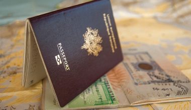 ΗΠΑ: Βάζουν «φρένο» στην χορήγηση βίζας σε ξένους πολίτες με προβλήματα υγείας