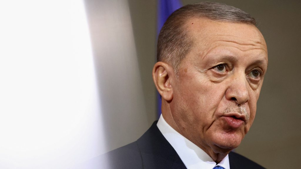 Επιμένει ο Ρ.Τ.Ερντογάν: «Δύο κράτη στην Κύπρο – Οι Ελληνοκύπριοι θέλουν τους Τουρκοκύπριους μειοψηφία»