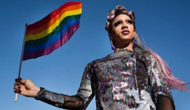 Οι βουλευτές του Καζακστάν ψήφισαν υπέρ της απαγόρευσης της «προπαγάνδας ΛΟΑΤΚΙ+»