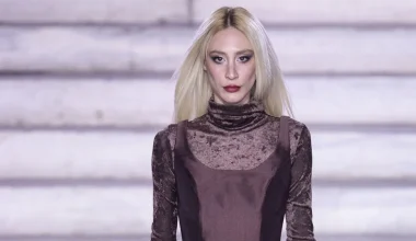 Κιάρα Μαρκέζη: Eντυπωσίασε στην πασαρέλα η εγγονή του Άκη Τσοχατζόπουλου (φωτο)