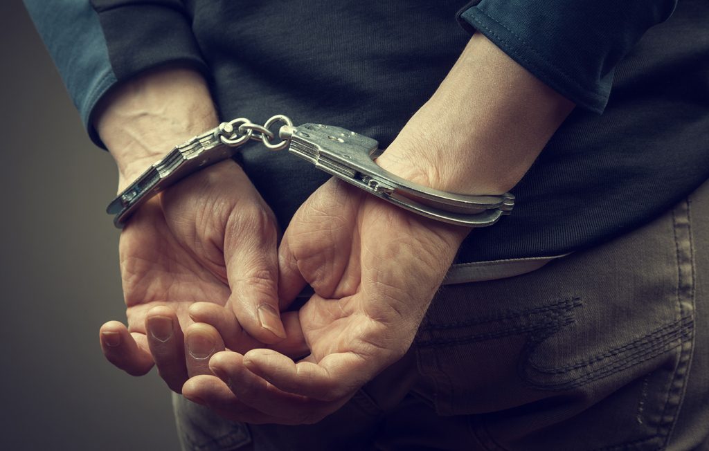 Εξαρθρώθηκε εγκληματική οργάνωση που διακινούσε ναρκωτικά σε Αθήνα και Βύρωνα – Τέσσερις συλλήψεις