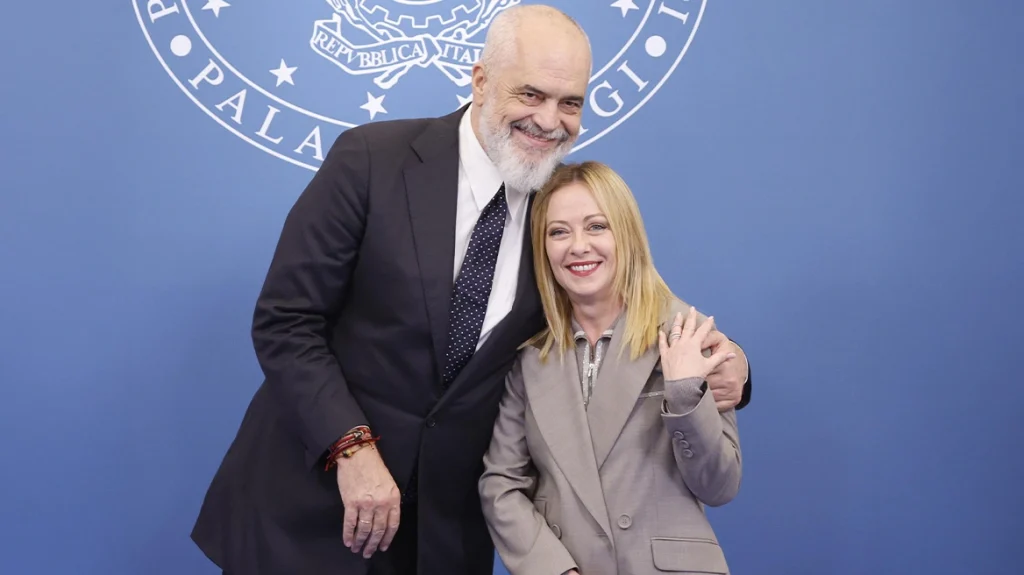 Ε.Ράμα για Τ.Μελόνι: «Η μεγάλη Ιταλίδα αδελφή μου βοηθάει την Αλβανία στην ενίσχυση της άμυνάς μας»