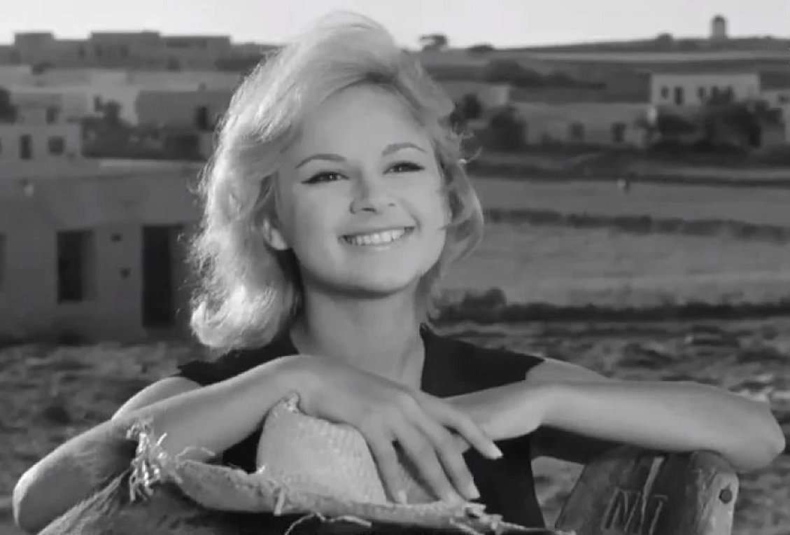 Αλίκη Βουγιουκλάκη: Οι τρεις υποψήφιοι αγοραστές για το σπίτι επί της Στησιχόρου