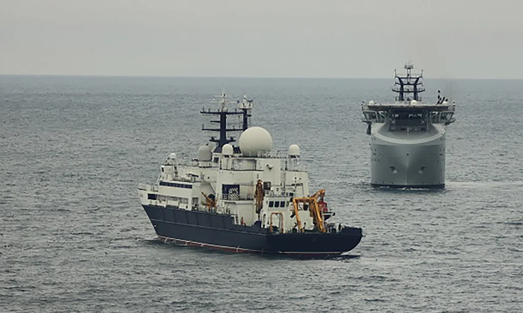 Ρωσικό κατασκοπευτικό σκάφος σε απόσταση 15 ν.μ. από τη Χαβάη – Παρακολουθείται από την Ακτοφυλακή των ΗΠΑ